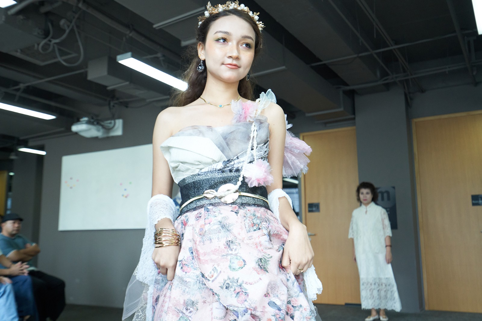 推动绿色时尚，不忘育人初心 丨 SIFEC服装学院第六届服装设计成果展暨校友联谊会成功举行 第 3 张