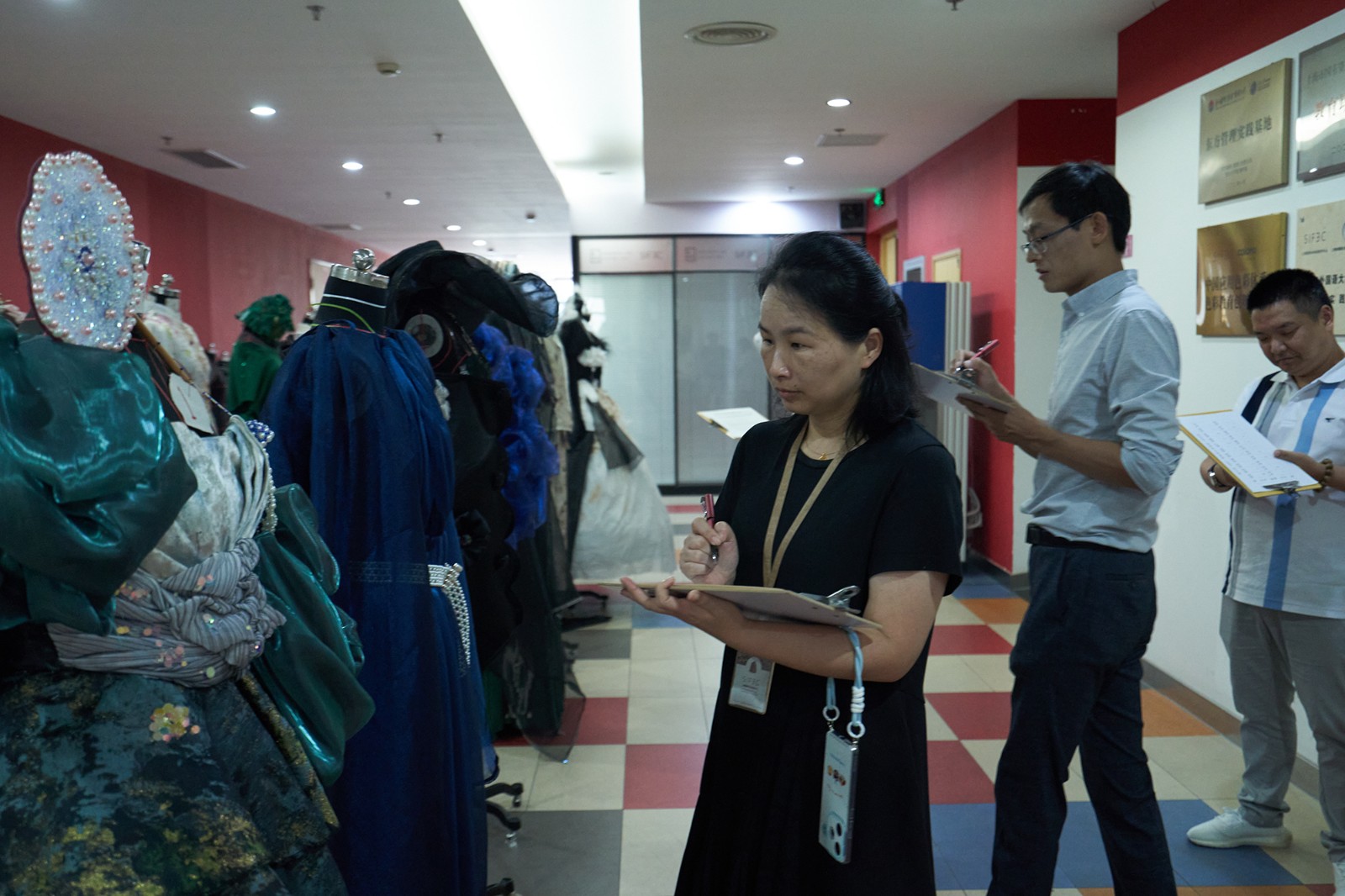 推动绿色时尚，不忘育人初心 丨 SIFEC服装学院第六届服装设计成果展暨校友联谊会成功举行 第 10 张