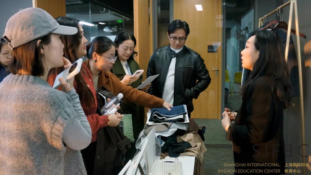 0941c74bd207d12c8172df91c1c40383.jpg 0941c74bd207d12c8172df91c1c40383.jpg